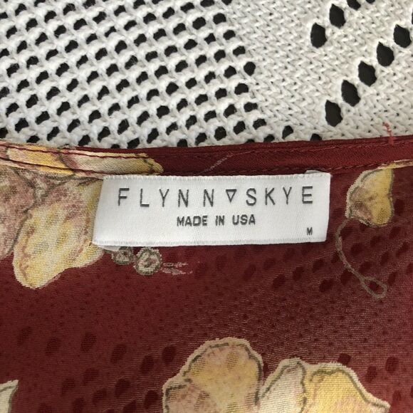 Flynn Skye Boston Lace up Floral Top size Medium - Picture 5 of 5